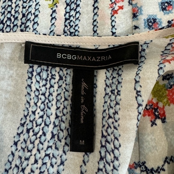 BCBGmaxAzria Multi Color Sleeveless Blouse (Medium) - Picture 8 of 9